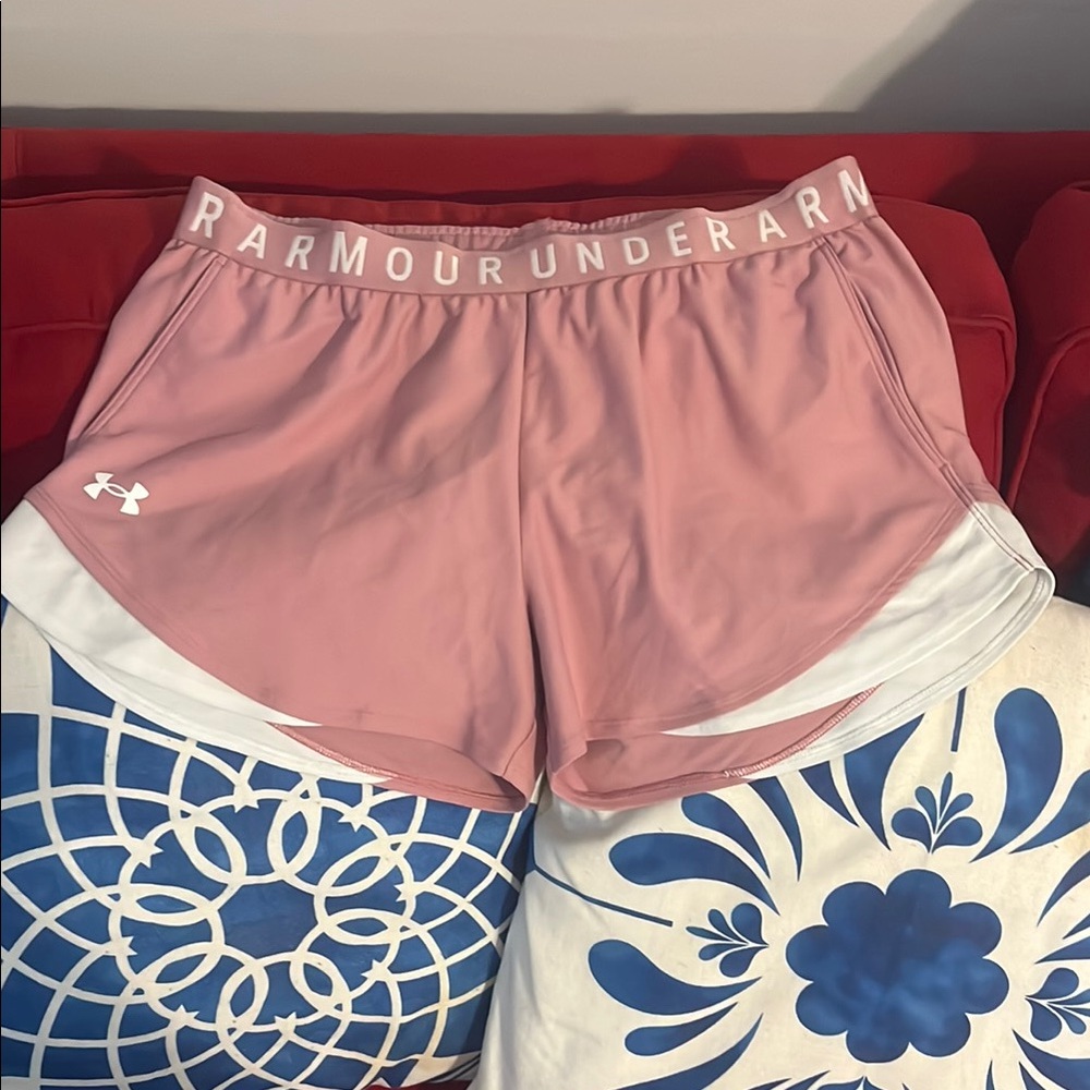 Under Armour Pink and White Athletic Shorts Lightweight Elastic Waist